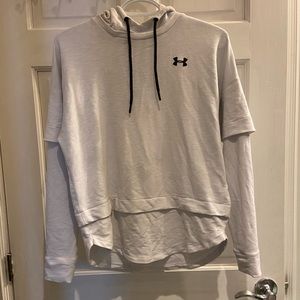 Under armour sweater: 3/25💕